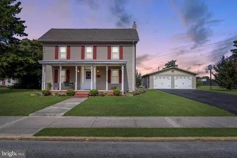 177 Delaware Ave, Laurel, DE 19956