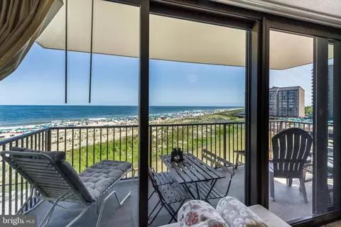 402 Dover House Rd #402S, Bethany Beach, DE 19930
