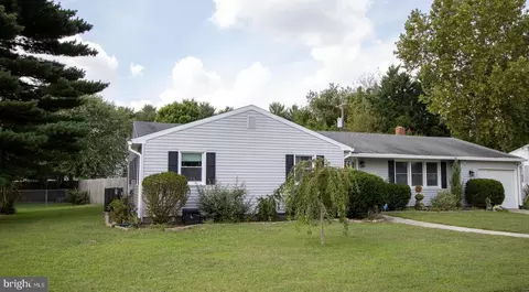 722 W Ivy Dr, Seaford, DE 19973