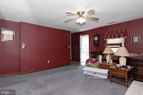 109 Washington St, Laurel, DE 19956 photo 3