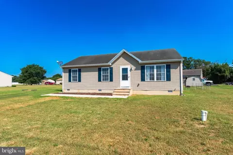 31029 Old Sailor Rd, Laurel, DE 19956 photo 2