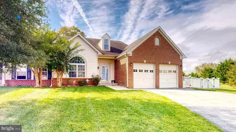 29 Avon Park Blvd, Ocean View, DE 19970