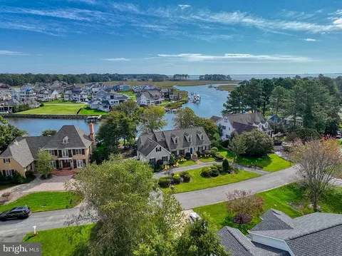 147 Torquay Ct, Rehoboth Beach, DE 19971
