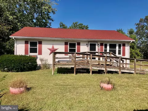 309 W 8th St, Laurel, DE 19956