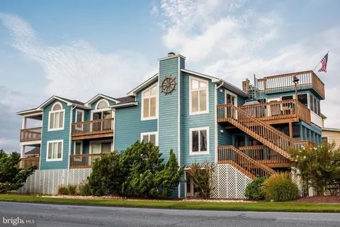 200 3rd St, Bethany Beach, DE 19930