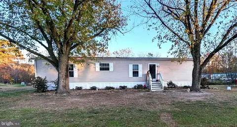 9542 Forest Dr, Seaford, DE 19973