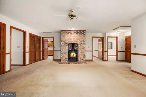 Living - 31763 Diane Rd, Ocean View, DE 19970 photo 3 of 3