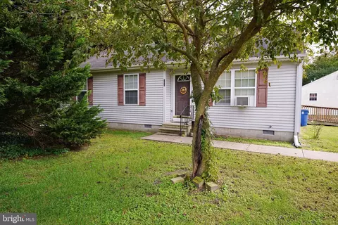 204 Filbert St, Laurel, DE 19956