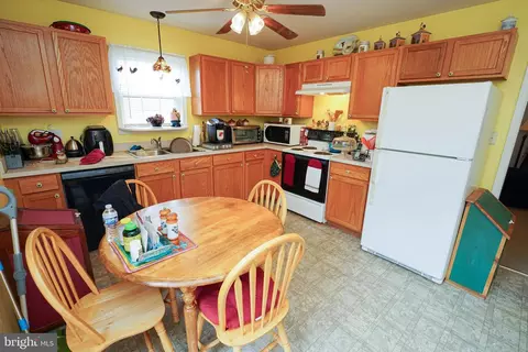 204 Filbert St, Laurel, DE 19956 photo 13