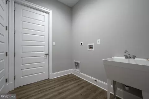 Entry Way - 171 Central Ave, Ocean View, DE 19970 photo 4 of 4