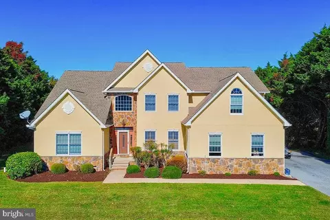 102 Canal View Ct, Rehoboth Beach, DE 19971
