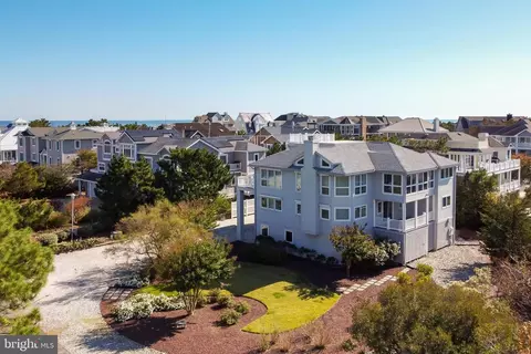 16 Bassett Ave, Rehoboth Beach, DE 19971