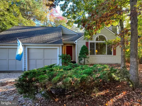 6 Hawks Nest St, Rehoboth Beach, DE 19971