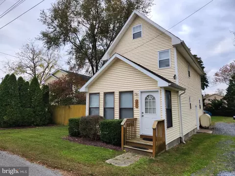 210 1st St, Bridgeville, DE 19933