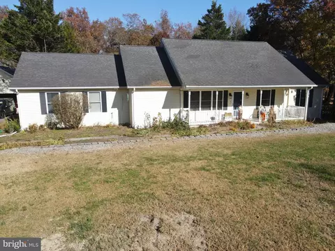 33121 Forest Knoll Dr, Laurel, DE 19956