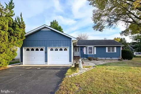 304 Jacklyn Dr, Ocean View, DE 19970