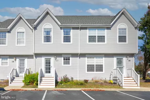 38174 Beachwood Ct #E17, Frankford, DE 19945