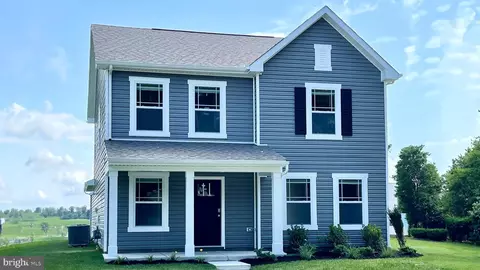 10899 Farmerfield St, Milford, DE 19963