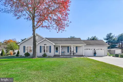 21715 Maple Dr, Seaford, DE 19973
