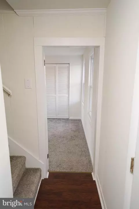 Entry Way - 210 E 6th St, Laurel, DE 19956 photo 6 of 11