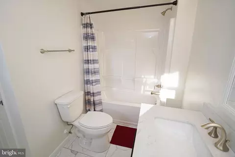 Bath - 210 E 6th St, Laurel, DE 19956 photo 5 of 11