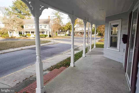 Exterior - 210 E 6th St, Laurel, DE 19956 photo 6 of 10