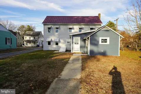 Exterior - 210 E 6th St, Laurel, DE 19956 photo 8 of 10