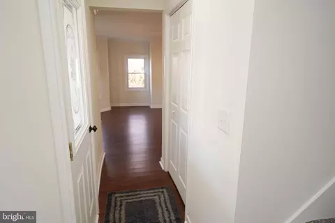 Entry Way - 210 E 6th St, Laurel, DE 19956 photo 2 of 11