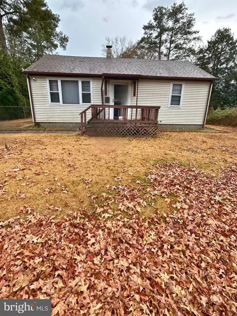 9590 Tharp Rd, Seaford, DE 19973