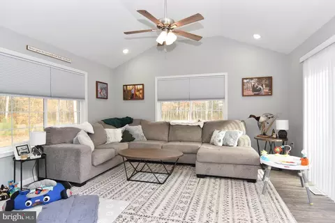 6499 Pleasant Dr, Laurel, DE 19956 photo 16
