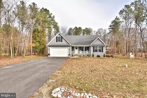 6499 Pleasant Dr, Laurel, DE 19956 photo 2