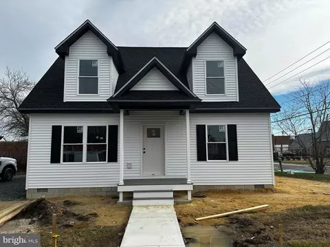 200 N 2nd St, Delmar, DE 19940