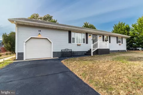 15 Grants Ave, Ocean View, DE 19970