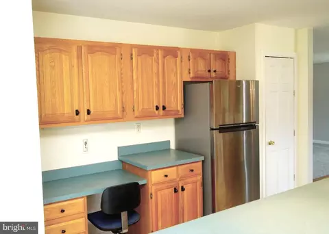 Kitchen - 24644 Peterkins Rd, Georgetown, DE 19947 photo 4 of 8