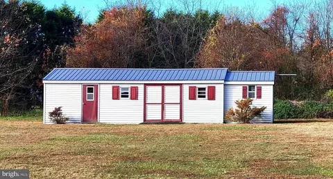 Exterior - 24644 Peterkins Rd, Georgetown, DE 19947 photo 11 of 14