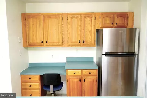 Kitchen - 24644 Peterkins Rd, Georgetown, DE 19947 photo 5 of 8