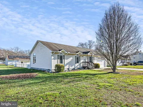 211 N First St, Greenwood, DE 19950