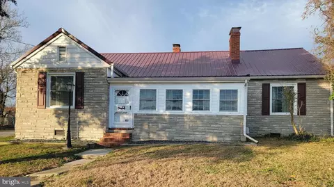 714 E King St, Seaford, DE 19973