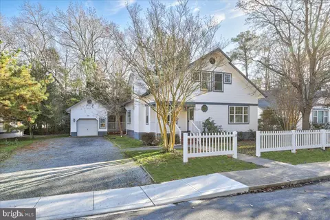 18 Mary Elizabeth Dr, Ocean View, DE 19970