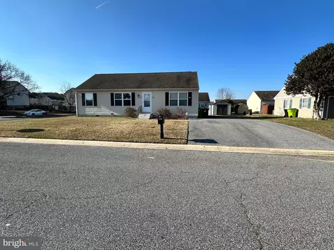 Exterior - 102 Genoa Ln, Milton, DE 19968 photo 3 of 4