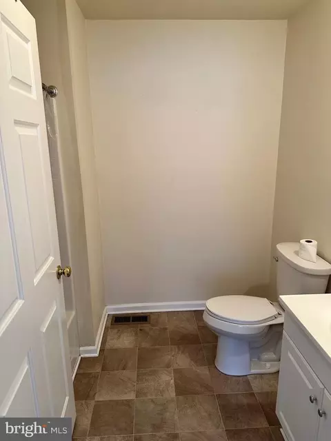 Bath - 102 Genoa Ln, Milton, DE 19968 photo 1 of 3