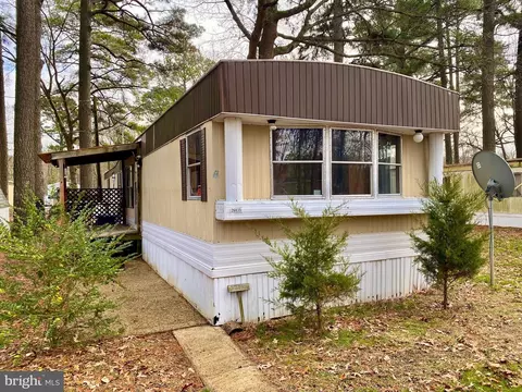 26835 Walker Rd, Seaford, DE 19973