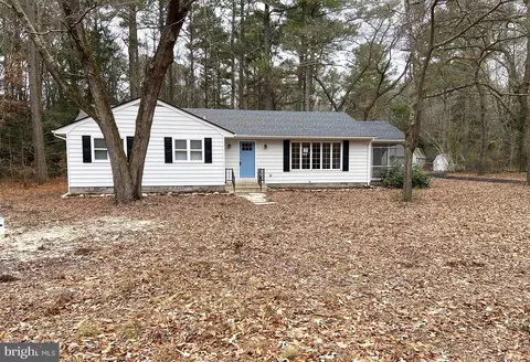 27710 Woodland Rd, Seaford, DE 19973