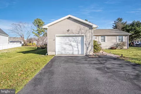 10 Tulane Dr, Rehoboth Beach, DE 19971