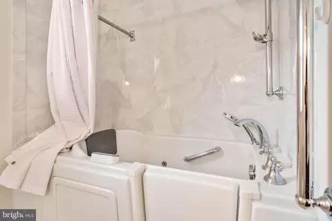 Bath - 27 Devries Cir, Lewes, DE 19958 photo 1 of 3