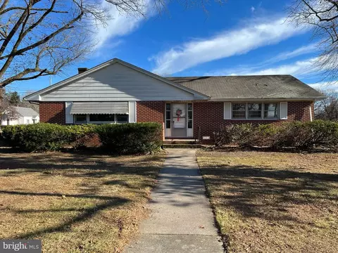 801 S Walnut St, Milford, DE 19963
