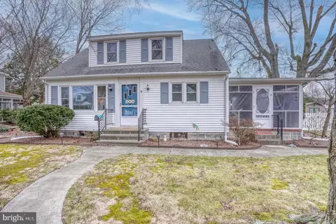 409 Pine St, Milton, DE 19968