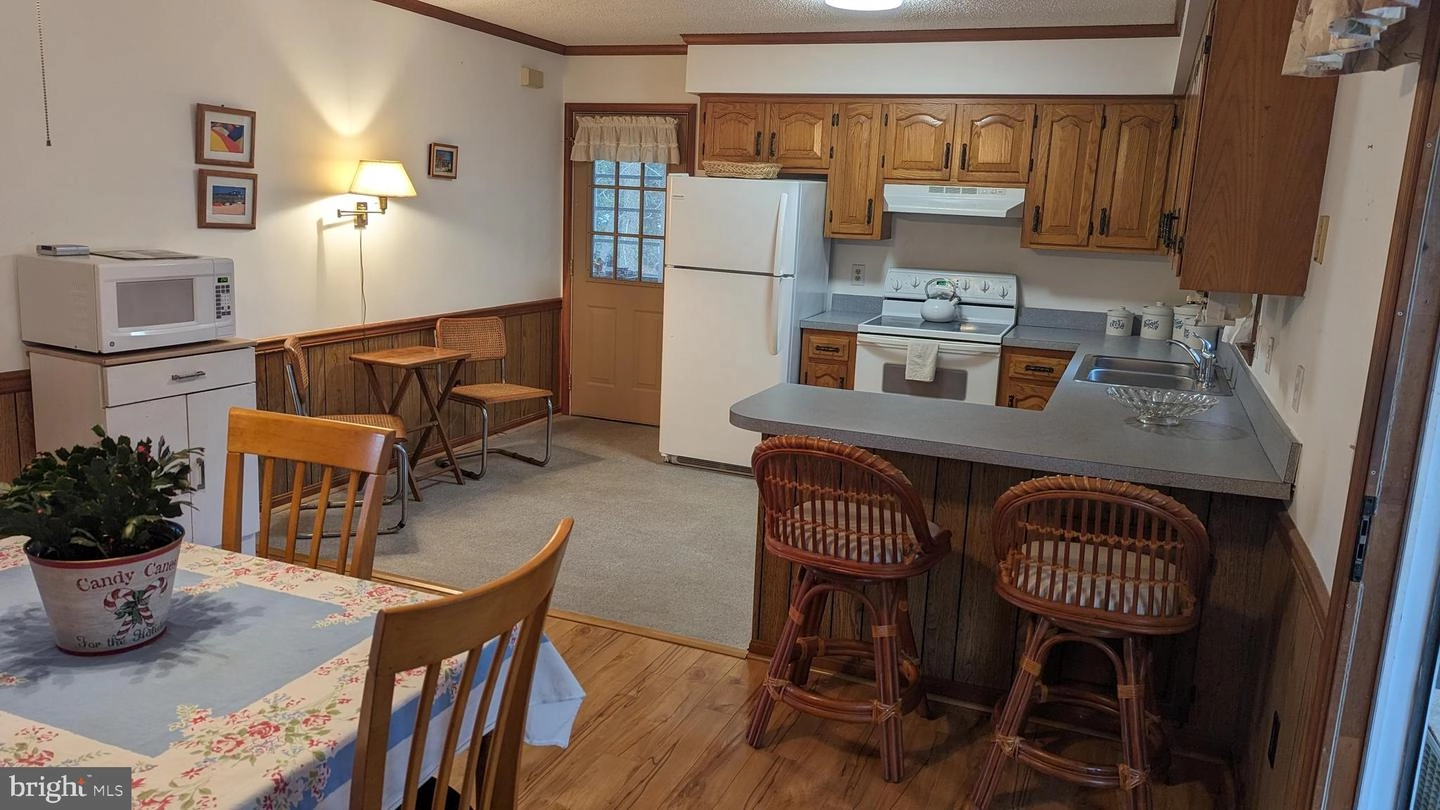 Dining - 37518 Susan St, Ocean View, DE 19970 photo 2 of 2