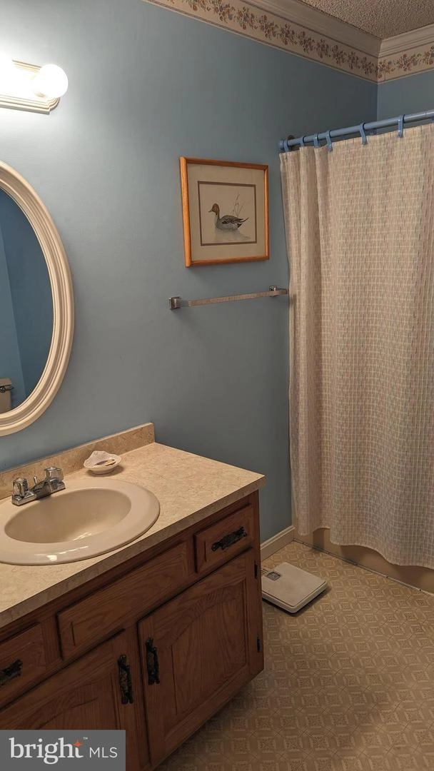 Bath - 37518 Susan St, Ocean View, DE 19970 photo 3 of 5