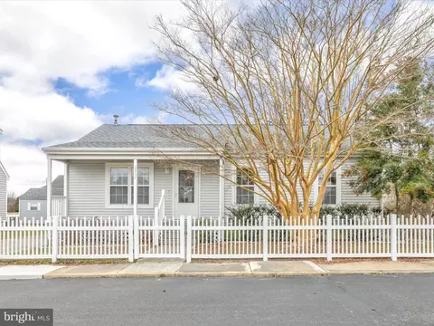 33732 E Hampton Ln #37, Frankford, DE 19945